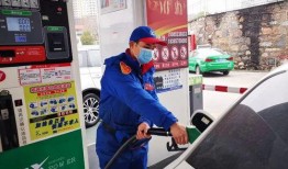 武汉加油站爆料事件视频,真相与争议交织的油品安全疑云